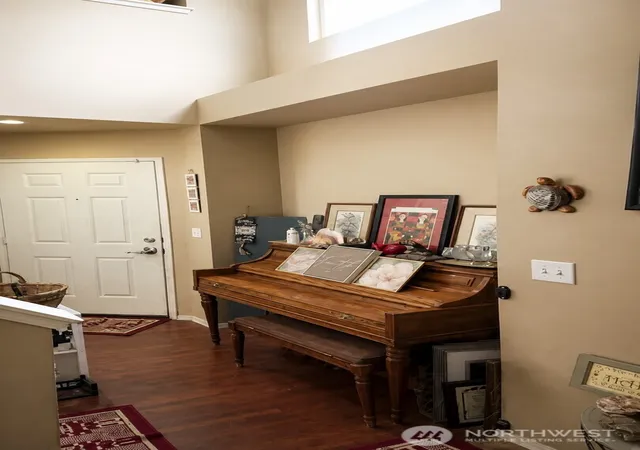 Photo 4 of Townhouse for sale at 22 95th Drive SE, Lake Stevens, WA 98258 | MLS# NWM2563377 | Listing updated on 2026-09-23