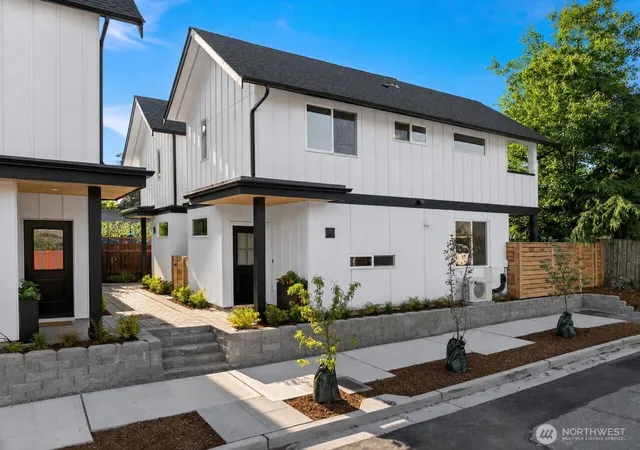 Photo 1 of Single family home for sale at 9010 5th Avenue S, Seattle, WA 98108 | MLS# NWM2563389 | Listing updated on 2026-09-03