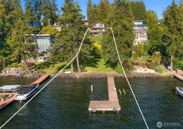 Photo 4 of Sale Pending at 1300 8th Street W, Kirkland, WA 98033 | MLS# NWM2563428 | Listing updated on 2026-09-25