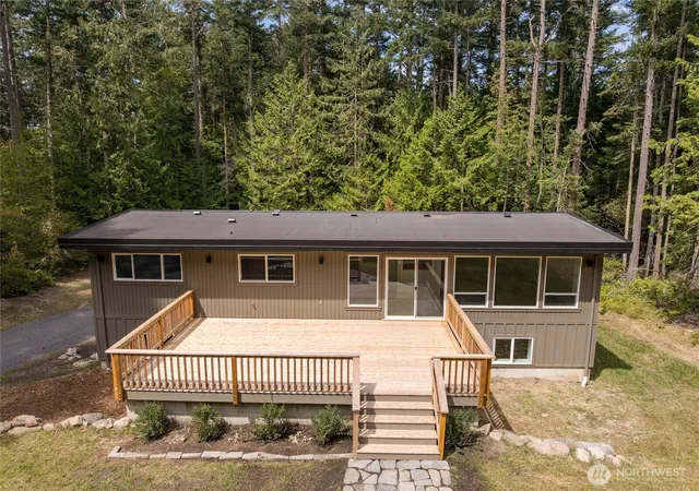 Photo 4 of Single family home for sale at 610 Pavey Blvd, Lopez Island, WA 98261 | MLS# NWM2563442 | Listing updated on 2026-09-23
