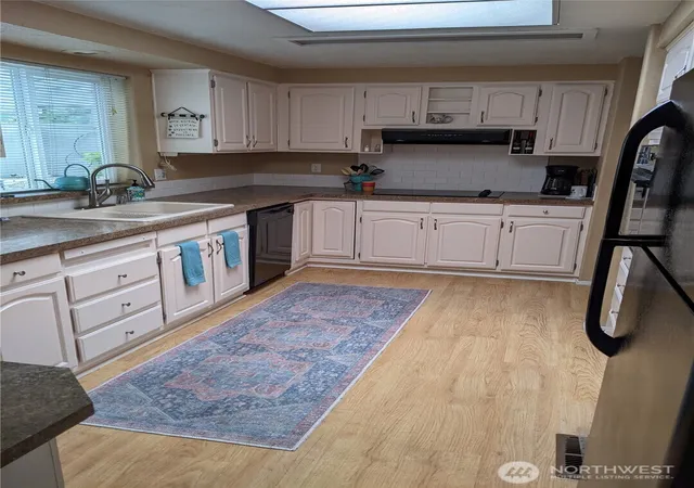 Photo 3 of Manufactured home for sale at 3802 James St #73, Bellingham, WA 98226 | MLS# NWM2563446 | Listing updated on 2026-09-29
