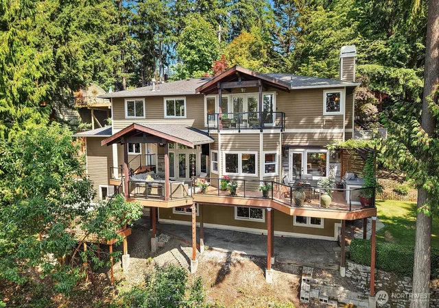 Photo 1 of Single family home for sale at 949 207th Avenue Ne, Sammamish, WA 98074 | MLS# NWM2563453 | Listing updated on 2026-10-02