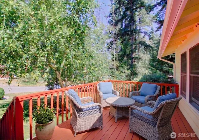 Photo 3 of Sale Pending at 4528 N Alamo Way, Oak Harbor, WA 98277 | MLS# NWM2563464 | Listing updated on 2026-09-25