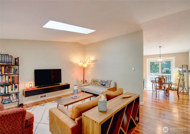 Photo 3 of Sale Pending at 4528 N Alamo Way, Oak Harbor, WA 98277 | MLS# NWM2563464 | Listing updated on 2026-09-25