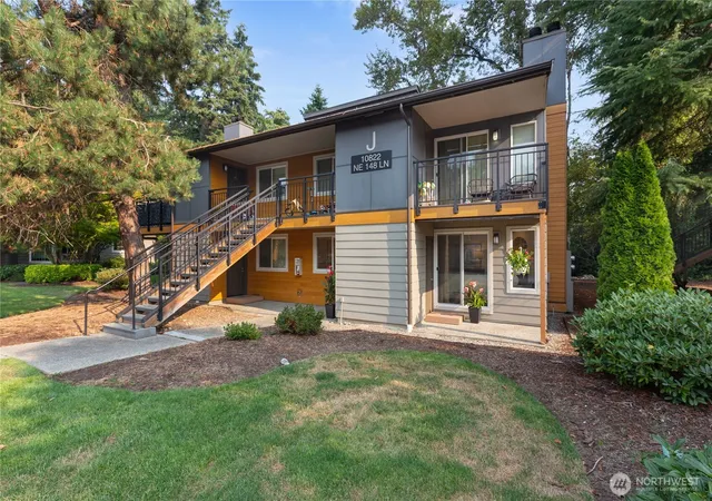 Photo 2 of Sale Pending at 10822 Ne 148th Lane #J102, Bothell, WA 98011 | MLS# NWM2563466 | Listing updated on 2026-09-25