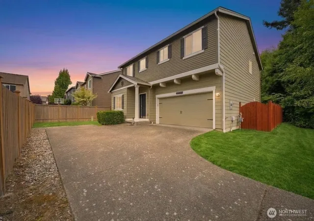 Photo 2 of Single family home for sale at 3117 79th Avenue Ne, Marysville, WA 98270 | MLS# NWM2563480 | Listing updated on 2026-09-30