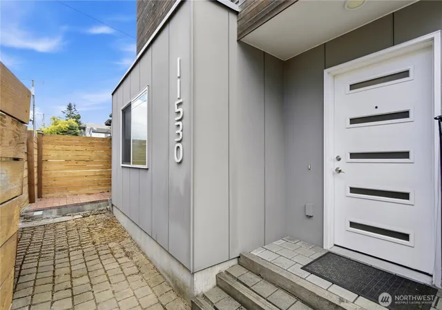 Photo 2 of Townhouse for sale at 11530 Greenwood Ave N, Seattle, WA 98133 | MLS# NWM2563484 | Listing updated on 2026-10-01