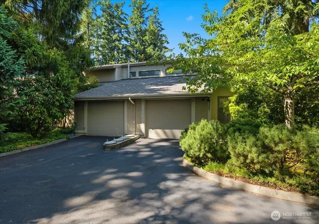 Photo 1 of Townhouse for sale at 19507 86th Avenue W #507, Edmonds, WA 98026 | MLS# NWM2563487 | Listing updated on 2026-09-23