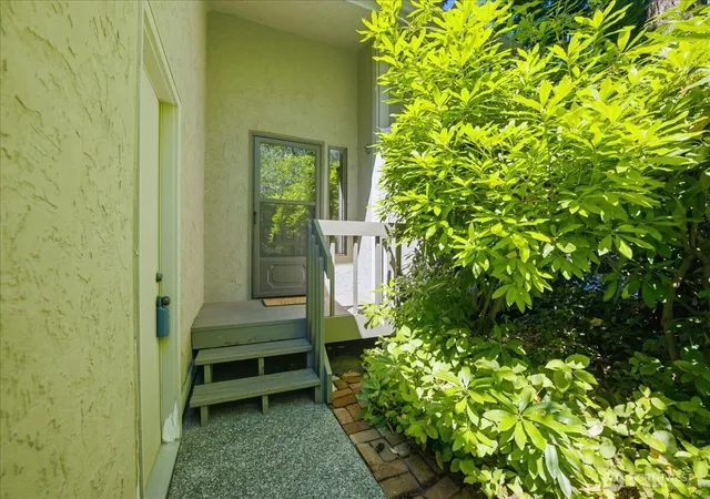 Photo 2 of Townhouse for sale at 19507 86th Avenue W #507, Edmonds, WA 98026 | MLS# NWM2563487 | Listing updated on 2026-09-23