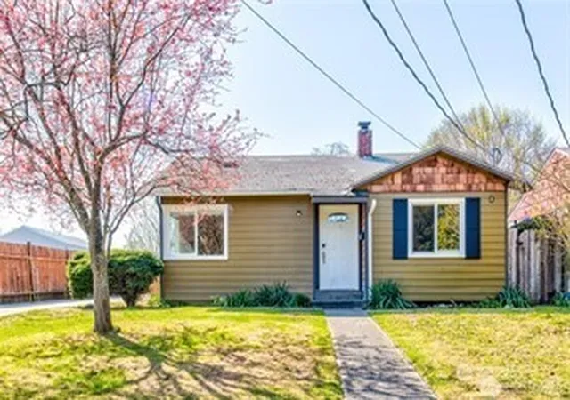 Photo 1 of Sale Pending at 1032 S Rochester St, Tacoma, WA 98465 | MLS# NWM2563498 | Listing updated on 2026-08-04