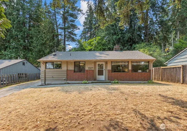 Photo 2 of Single family home for sale at 1509 Ne 190th Street, Shoreline, WA 98155 | MLS# NWM2563523 | Listing updated on 2026-09-25