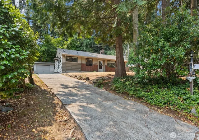 Photo 3 of Single family home for sale at 1509 Ne 190th Street, Shoreline, WA 98155 | MLS# NWM2563523 | Listing updated on 2026-09-25