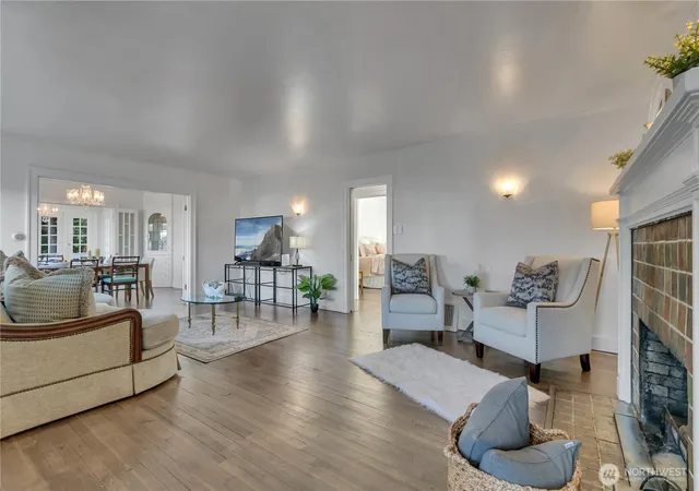 Photo 4 of Single family home for sale at 7656 Pacific Ave, Tacoma, WA 98408 | MLS# NWM2563525 | Listing updated on 2026-09-23