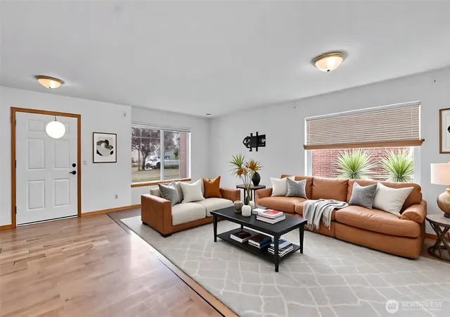 Photo 4 of Single family home for sale at 728 95th Court SE, Everett, WA 98208 | MLS# NWM2563534 | Listing updated on 2026-09-23