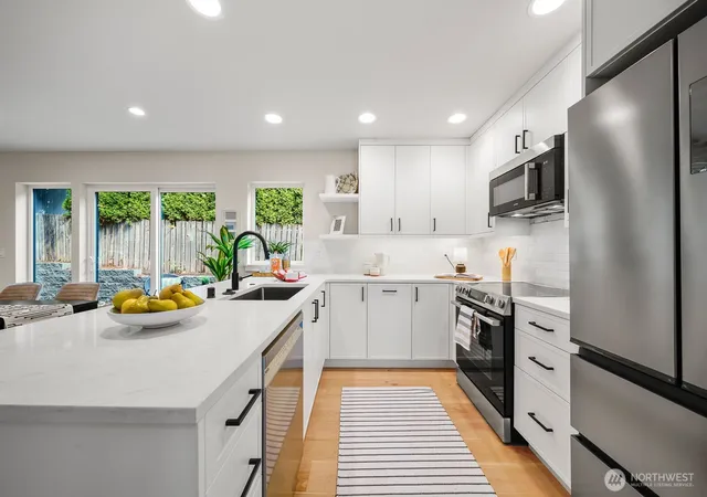 Photo 3 of Single family home for sale at 6030 41st Avenue NE, Seattle, WA 98115 | MLS# NWM2563563 | Listing updated on 2026-09-30