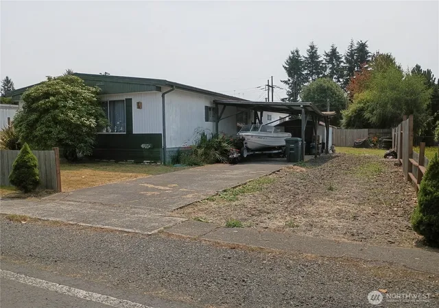 Photo 3 of Manufactured home for sale at 196 Jacobson Rd #20, Cathlamet, WA 98612 | MLS# NWM2563573 | Listing updated on 2026-09-23
