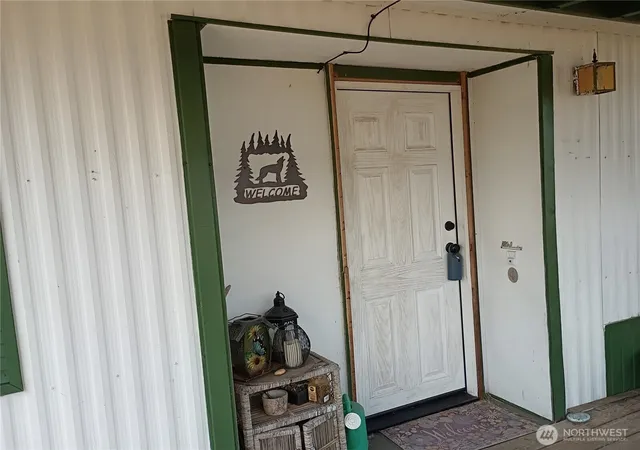 Photo 4 of Manufactured home for sale at 196 Jacobson Rd #20, Cathlamet, WA 98612 | MLS# NWM2563573 | Listing updated on 2026-09-23