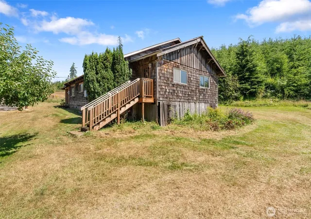 Photo 3 of Sale Pending at 122 Cole Rd, Pe Ell, WA 98572 | MLS# NWM2563592 | Listing updated on 2026-09-25