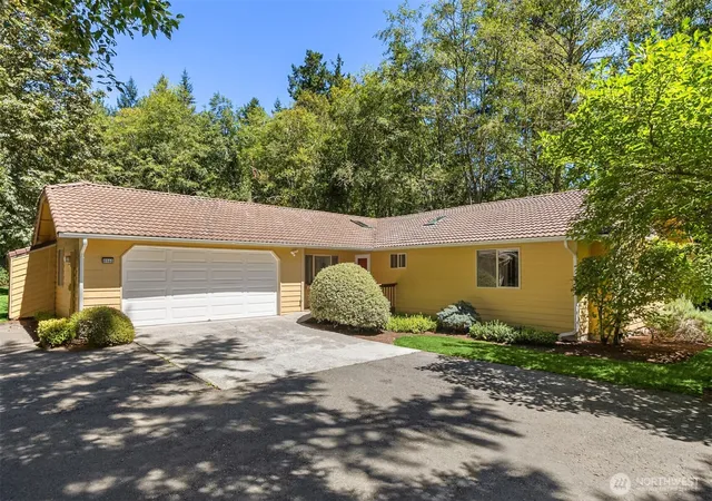 Photo 1 of Sale Pending at 8960 Ne Day Rd, Bainbridge Island, WA 98110 | MLS# NWM2563597 | Listing updated on 2026-09-25