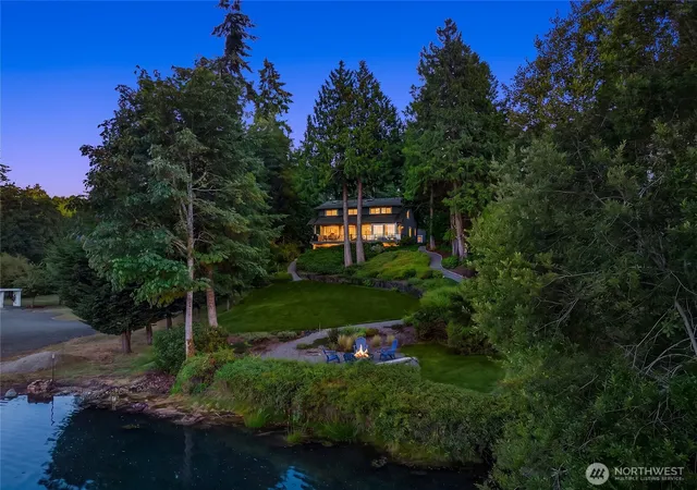 Photo 2 of Sale Pending at 8300 Ne Hidden Cvs Rd, Bainbridge Island, WA 98110 | MLS# NWM2563606 | Listing updated on 2026-09-25