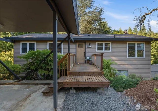 Photo 1 of Sale Pending at 1916 Ne Cady St, Bremerton, WA 98310 | MLS# NWM2563621 | Listing updated on 2026-09-25
