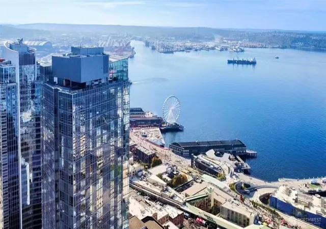Photo 4 of Condo for sale at 121 Stewart St #1306, Seattle, WA 98101 | MLS# NWM2563638 | Listing updated on 2026-09-23