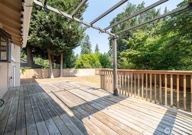 Photo 4 of Single family home for sale at 6612 Alder Glen Dr SE, Olympia, WA 98513 | MLS# NWM2563643 | Listing updated on 2026-09-28