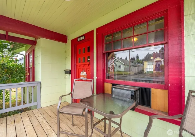 Photo 4 of Single family home for sale at 853 Fowler St, Raymond, WA 98577 | MLS# NWM2563645 | Listing updated on 2026-09-29