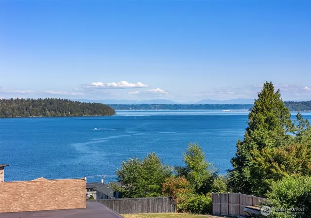 Photo 2 of Sale Pending at 8102 E Seaview Dr, Port Orchard, WA 98366 | MLS# NWM2563657 | Listing updated on 2026-09-28
