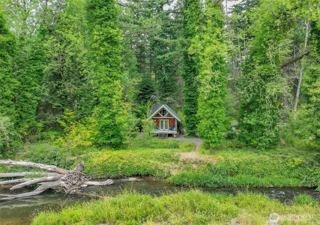 Photo 3 of Single family home for sale at 14231 Se Beaver Dr, Rainier, WA 98576 | MLS# NWM2563658 | Listing updated on 2026-09-23