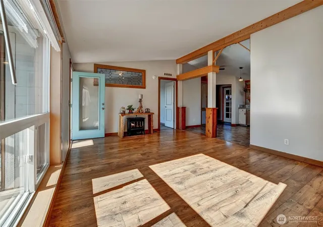 Photo 4 of Manufactured home for sale at 520 75th Avenue SE, Lake Stevens, WA 98258 | MLS# NWM2563664 | Listing updated on 2026-09-30