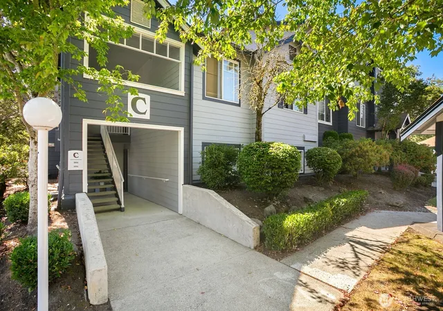 Condo for sale at 10825 SE 200th Street #C101, Kent, WA 98031 | MLS# NWM2563671