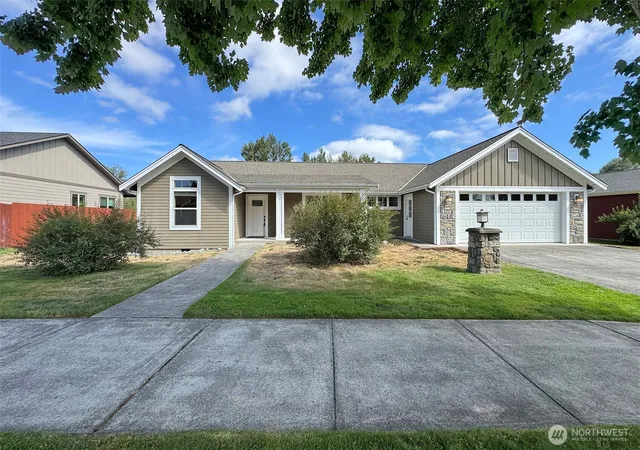 Photo 2 of Sale Pending at 121 Broadmoor St, Sequim, WA 98382 | MLS# NWM2563672 | Listing updated on 2026-09-24