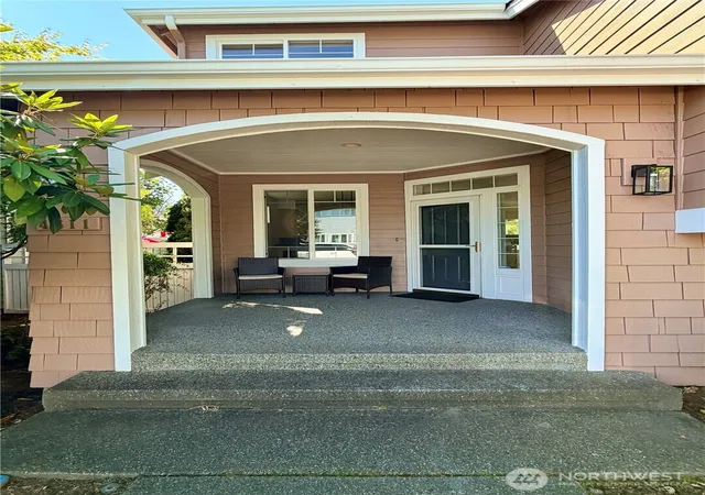 Photo 3 of Sale Pending at 4611 NE 5th Place, Renton, WA 98059 | MLS# NWM2563683 | Listing updated on 2026-09-25