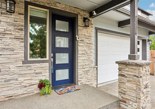 Photo 2 of Townhouse for sale at 4314 137th Place Sw, Lynnwood, WA 98087 | MLS# NWM2563684 | Listing updated on 2026-09-23