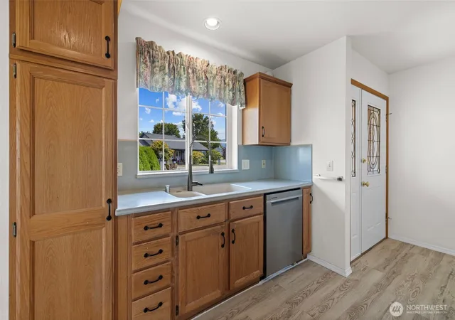 Photo 4 of Sale Pending at 893 N Oxford Way, Sequim, WA 98382 | MLS# NWM2563685 | Listing updated on 2026-09-25