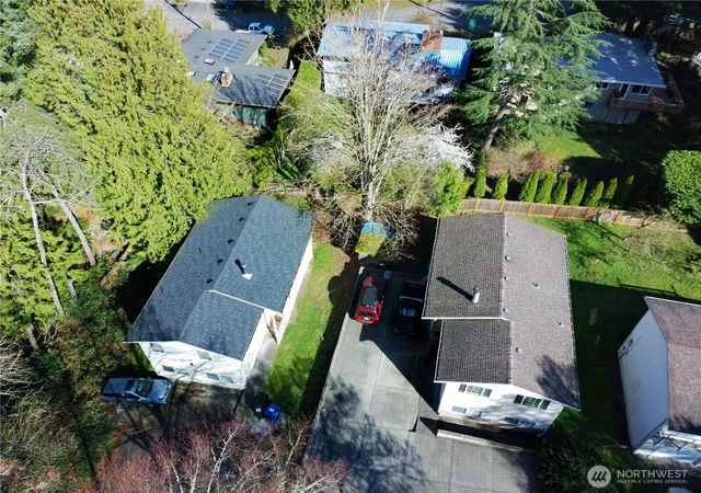 Photo 3 of Single family home for sale at 10606 Roosevelt Way NE, Seattle, WA 98125 | MLS# NWM2563689 | Listing updated on 2026-09-23
