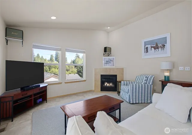 Photo 4 of Single family home for sale at 7977 E Clam Bay Ct, Port Orchard, WA 98366 | MLS# NWM2563693 | Listing updated on 2026-09-28
