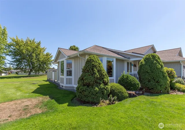 Photo 3 of Sale Pending at 976 N Minstrel Rd, Sequim, WA 98382 | MLS# NWM2563705 | Listing updated on 2026-09-25
