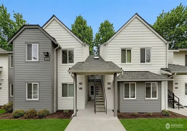 Photo 1 of Condo for sale at 4255 Wintergreen Cir #274, Bellingham, WA 98226 | MLS# NWM2563727 | Listing updated on 2026-09-23
