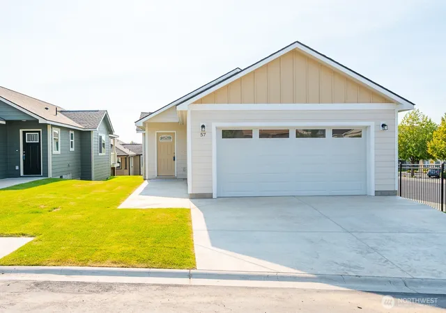 Photo 2 of Single family home for sale at 123 E 9th Avenue #58, Moses Lake, WA 98837 | MLS# NWM2563736 | Listing updated on 2026-09-23