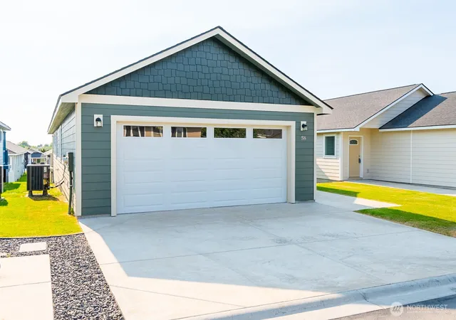 Photo 3 of Single family home for sale at 123 E 9th Avenue #58, Moses Lake, WA 98837 | MLS# NWM2563736 | Listing updated on 2026-10-14