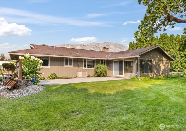Photo 4 of Single family home for sale at 903 Selkirk Pl, Brewster, WA 98812 | MLS# NWM2563753 | Listing updated on 2026-09-23