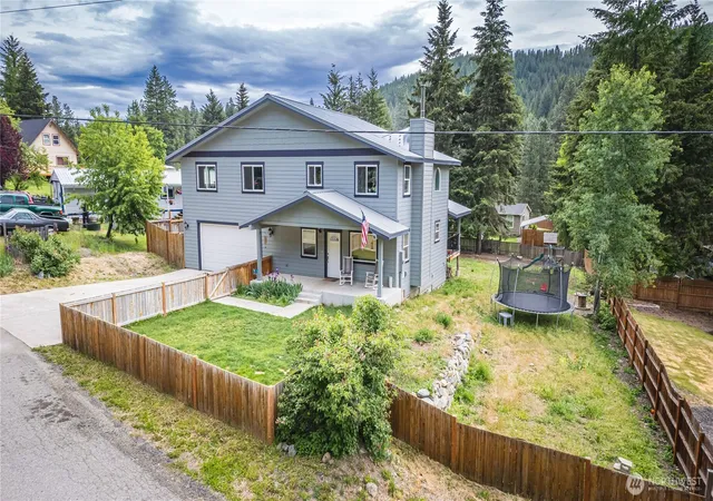 Photo 2 of Single family home for sale at 3633 Cottonwood Ln, Peshastin, WA 98847 | MLS# NWM2563760 | Listing updated on 2026-09-23
