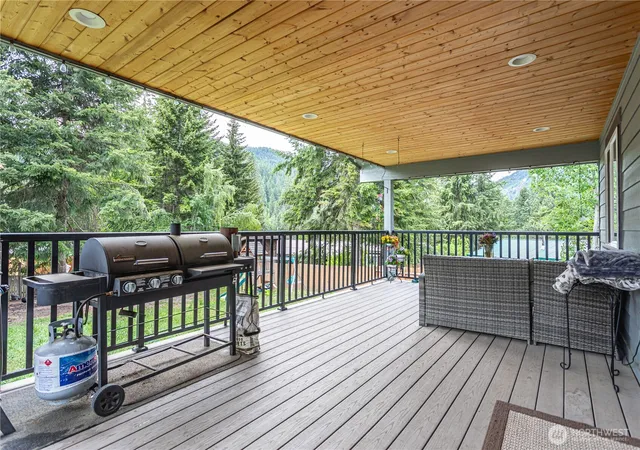 Photo 4 of Single family home for sale at 3633 Cottonwood Ln, Peshastin, WA 98847 | MLS# NWM2563760 | Listing updated on 2026-09-23