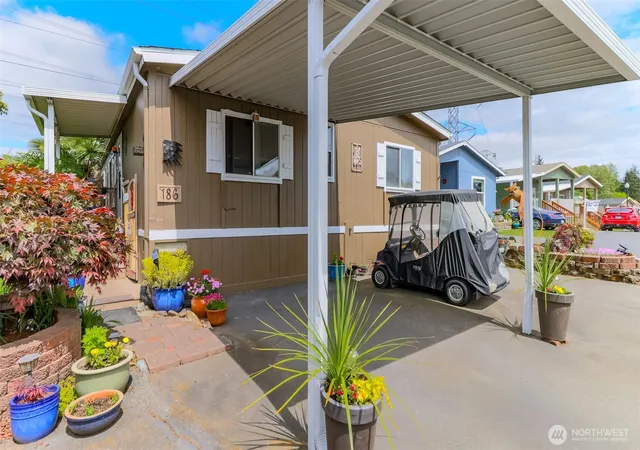 Photo 4 of Manufactured home for sale at 2101 S 324th Street #186, Federal Way, WA 98003 | MLS# NWM2563793 | Listing updated on 2026-09-23