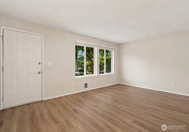Photo 3 of Single family home for sale at 3905 N Highland St, Tacoma, WA 98407 | MLS# NWM2563802 | Listing updated on 2026-09-23
