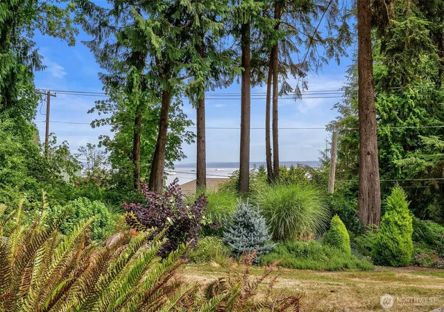 Photo 1 of Sale Pending at 22971 Jefferson Point Rd Ne, Kingston, WA 98346 | MLS# NWM2563813 | Listing updated on 2026-09-25