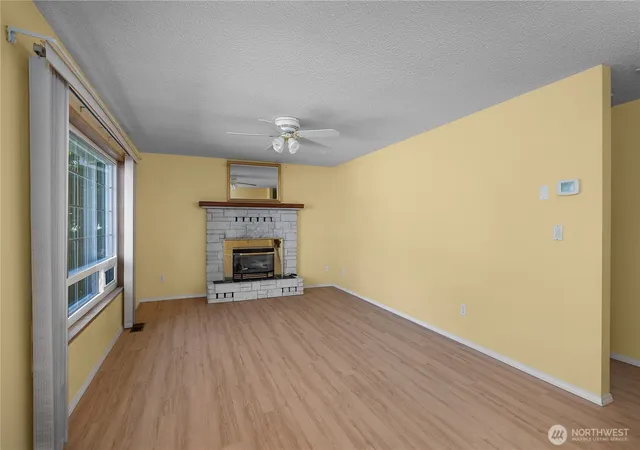 Photo 3 of Sale Pending at 1019 Lybarger St Ne, Olympia, WA 98506 | MLS# NWM2563839 | Listing updated on 2026-09-30