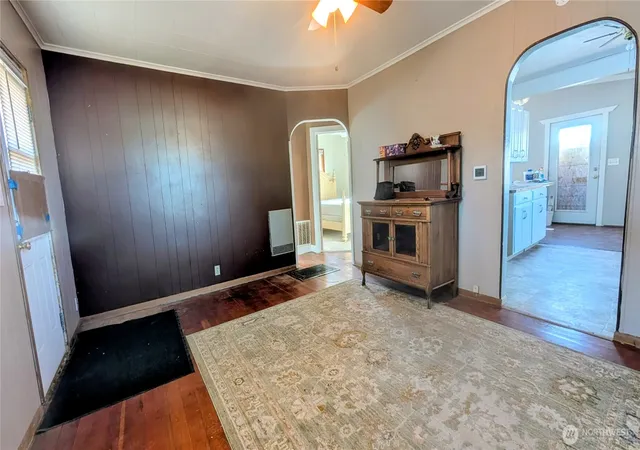 Photo 4 of Single family home for sale at 112 E Lind St, Lind, WA 99341 | MLS# NWM2563874 | Listing updated on 2026-09-22